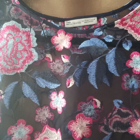 🏵️💚 ZARA Floral Embroidered Top - Picture 4 of 8
